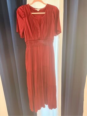 Women's Burgundy Tiered Midi Dress